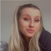 Étudiante motivée pour aider nos jeunes à bien travailler